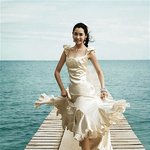 바다와 어울리는 이다해! 웨딩화보의 <b>포스</b>는 약해