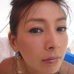 <b>주름살</b> 하나 없는 황신혜 셀카