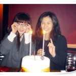 <b>뿔테</b>쓴 한예슬 생일파티 갔었네