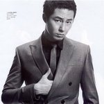 조인성 6월새잡지사진~~~클릭하는순간 <b>홀릭</b>