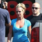 냄새가 날 거 같은 <b>브리</b>티니 신발,;;