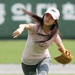 한효주 시구.....효주르....<b>파워</b>가느껴진다...