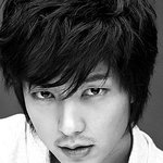 이준기, 최근 짧아진 <b>헤어</b>스타일..누구야??
