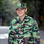 <b>제대</b>하는 연정훈! 군복입은 모습들~