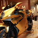 호화롭게 치장한 자동차! 포스가 남달라!