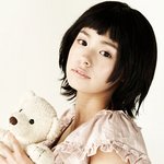 <b>컷트</b>머리한 민효린~~ 진짜 어려보인다