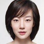 화장품 광고모델 된 임수정, 근데 피부가 왜이래?;