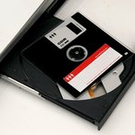 플로피 디스크처럼 생긴 <b>cd</b>
