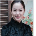 [2004 연예가] 네티즌이 선정한 2004년 최고의 신인, 김태희...