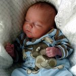 심장이 없이 태어난 아기..부디 건강하게 자라길!!