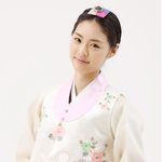 한복입고 인사하는 이연희 vs 윤은혜! 단아한 <b>선녀</b>들~