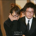 故 김형은 빈소에서 <b>오열</b>하는 정선희