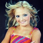 11세 딸을 바비인형처럼 만들기 위해 돈 쓰는 엄마