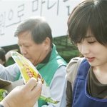 <b>불우</b>이웃돕기행사에서도 완전 빛나는 최정원