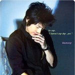 <b>세븐</b>, 손 좀 봐.. 남자 손 맞는거니