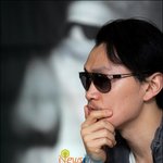 연극 <b>연출</b>하는 양동근 ... 얼핏보면 전인권 닮았네