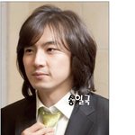 단발머리한 송일국, <b>여인</b>의 향기가..