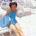 전지현 옛된 모습의 수영복<b>차림</b>