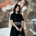 [같은옷]김태희 vs 김민희! <b>둘</b><b>다</b> 말라서 옷이 커보여요!