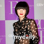 벵헤어에 빨간<b>입술</b> 김남주, 보는사람 생각도 생각해주세요!