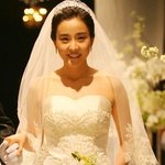 웨딩드레스 입은 <b>박은혜</b>!어깨선이 정말 예술이네요~부럽다!