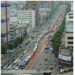 서울도심한<b>복판</b>을 지나가는 열차?