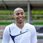 축구스타 티에리 <b>앙리</b>, 부인 니콜 메리와 이혼