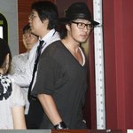 '영화는영화다' 시사회 온 소<b>간지</b>! 치마입고 왔네?ㅎㄷ