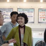 [<b>이나영</b>] 저런머리 내가 했어봐....미용실에서 해주지도 않겠지만-_-