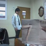 어느 남학생의 <b>아찔</b>한 각선미