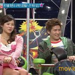 <b>현영</b>, 방송중 자기 치마 들어올리는 현장..--; 왜저래/