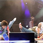 <b>듀크</b> '성행위' 안무 파문