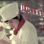 이승기, 머리카락들끼리 안 <b>친한</b>가봐