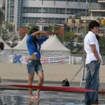 하지원 권상우와 함께 <b>cf</b> 촬영장에서 너무 타이트 한 바지