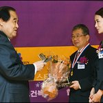 한국 <b>자원</b>봉사 대상 받은 김원희! 착한일 많이 했나봐요~