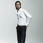조인성 초<b>간지</b> 리바이스 화보 - 기럭지 짱!