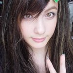 <b>혼혈</b>가수 디에나의 매력적인 브라운아이~!!