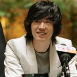 <b>장혁</b> 싱가폴에서 부드러진 최근 모습
