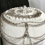 보석을 좋아하는 일본인.. 이번엔 <b>케익</b>에?