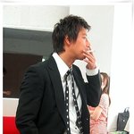 옷발사는 <b>택</b>기씨, 담배피는 모습까지..