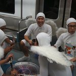 하하- 명동에서 괴물을 부러워하다..