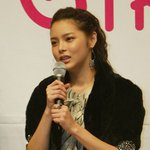 박시연 성형수술로 얼굴 망친거 아니야?