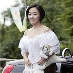 쌩얼같은 낸시랭, 고양이랑 함께 하는 <b>앙증</b> 포즈!귀엽다