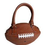 럭비공 모양의 핸드백!