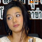 전지현 태국 기자<b>회견</b>때, 얼굴이 부었네요
