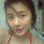 윤은혜 노메이크업 ! 목엔 빨간<b>끈</b>?