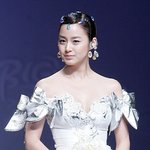 김태희와 송승헌, 앙드레김 <b>패션쇼</b>에서! 결혼식 분위기?