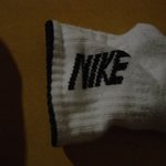 엄마가 나이키 양말을 <b>사다</b> 주셨어ㅋ