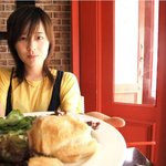 최강희, <b>앞치마</b> 두르고 식당에서 일일 서빙을??
