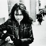 다양한 컬러. 모델 <b>수잔</b> 앨드리지